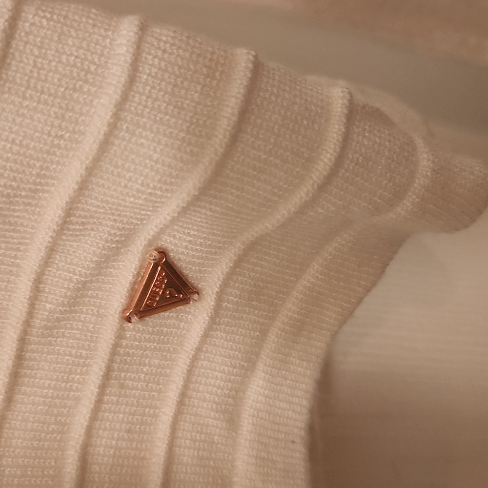 Sweater - Picture 2 of 4